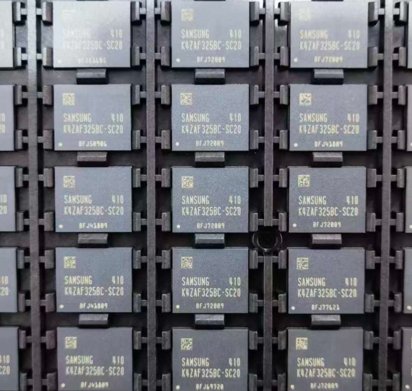 K4ZAF325BC-SC20 FBGA-180 DRAM GDDR GDDR3 DDR3